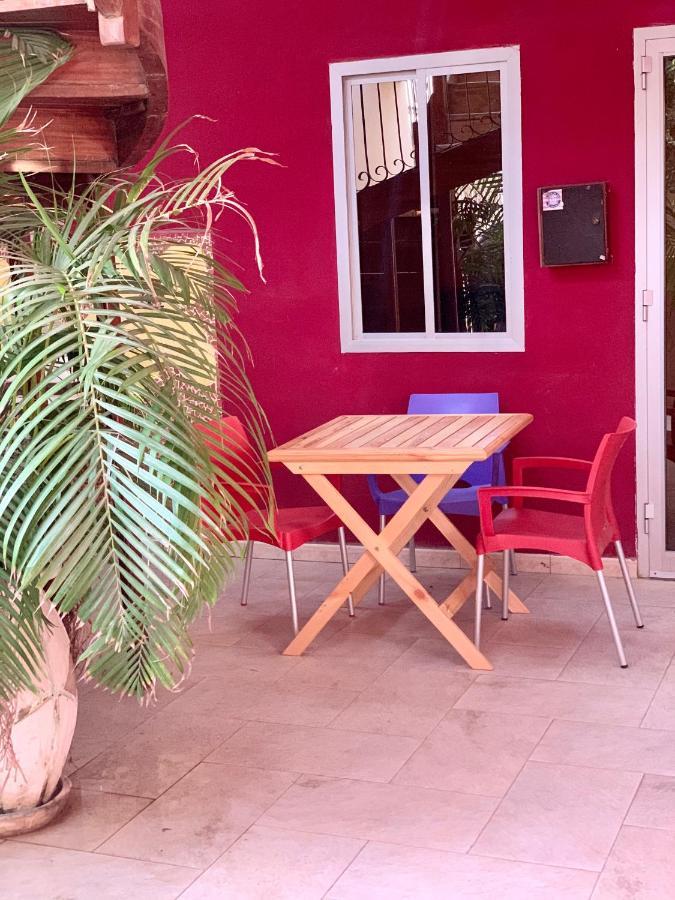 Hotel Chez Titi Saint Louis Exterior foto