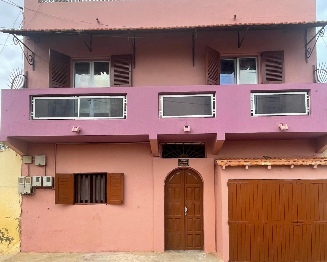 Hotel Chez Titi Saint Louis Exterior foto