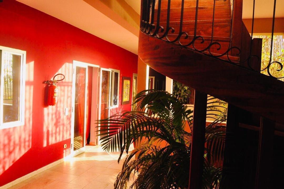 Hotel Chez Titi Saint Louis Exterior foto